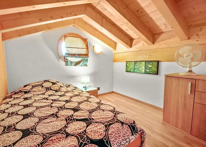 Avec Vue Sur La Plaine Troistorrents