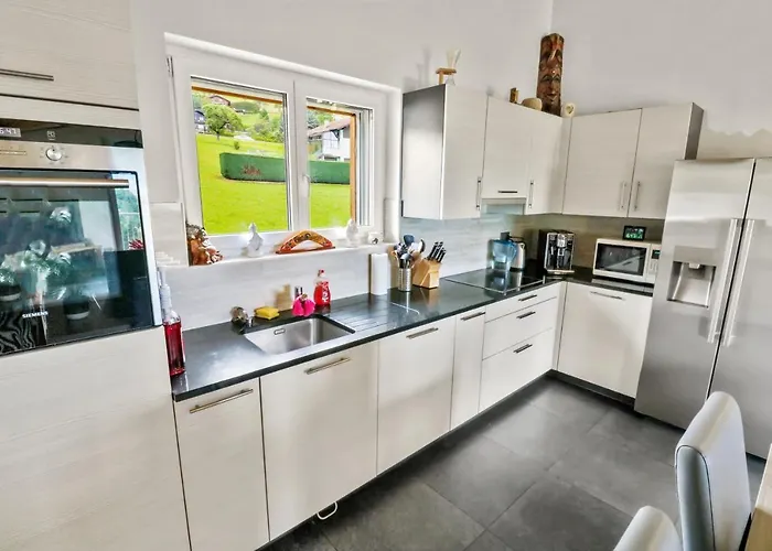 Avec Vue Sur La Plaine * Troistorrents