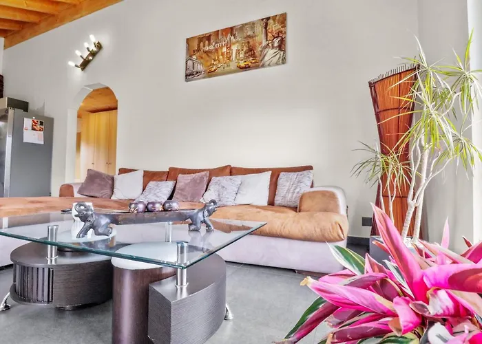 Avec Vue Sur La Plaine Apartamento *